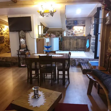 Casa Das Rodas Tatil Evi Guarda